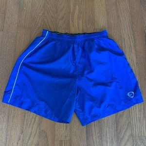 Vintage Nike Men’s blue athletic shorts